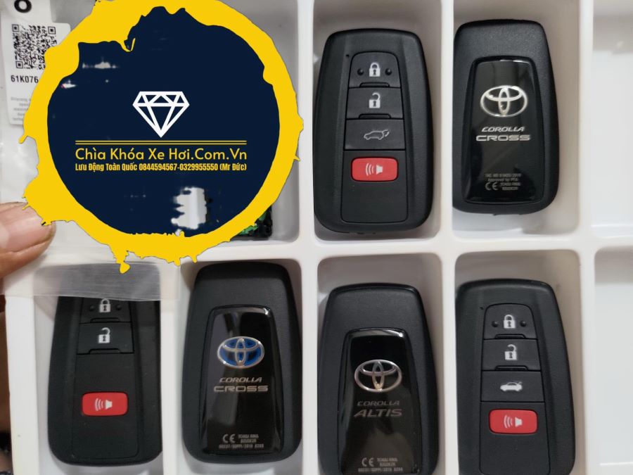 làm chìa khóa toyota corolla altis giá rẻ tại bình dương lưu động tại nhà