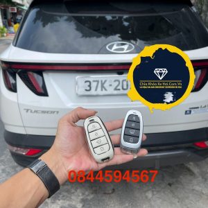 làm chìa khóa xe hyundai tucson Bình Dương