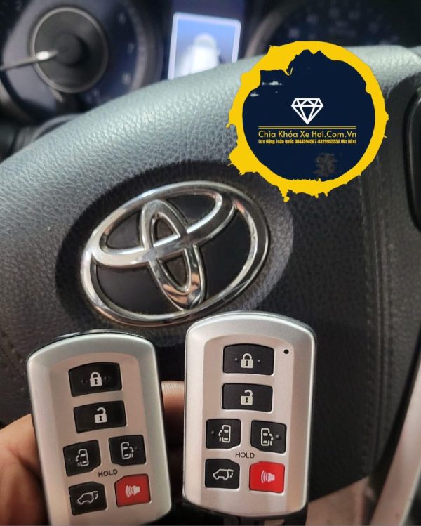 làm Chìa Khóa Thông Minh Toyota Sienna 2023 chính hãng tận nơi