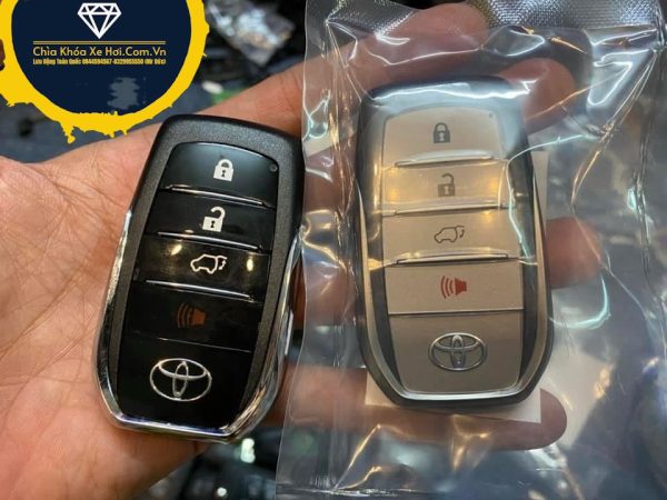 làm chìa khóa toyota fortuner giá rẻ bình dương alo ngay