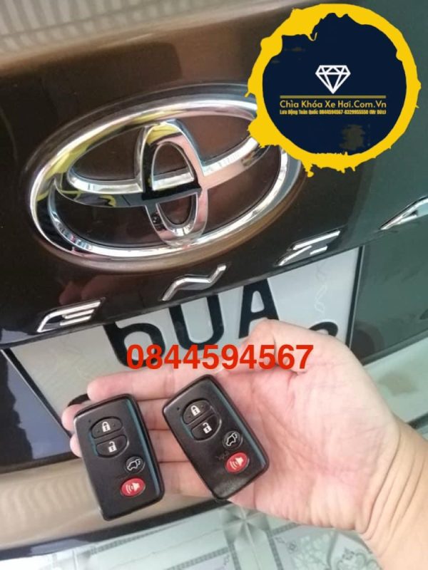 Chìa Khóa Thông Minh Toyota Venza