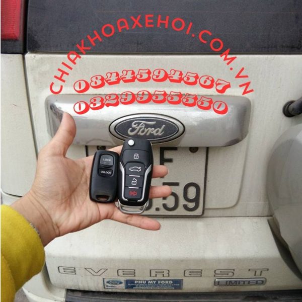 Chìa Khóa Remote Gập Ford Everest