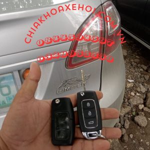 Chìa Khóa Remote Gập Ford Fiesta