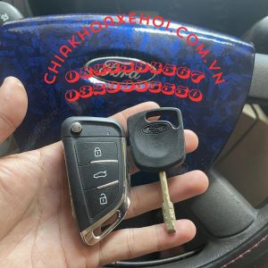 Chìa Khóa Remote Gập Ford Transit