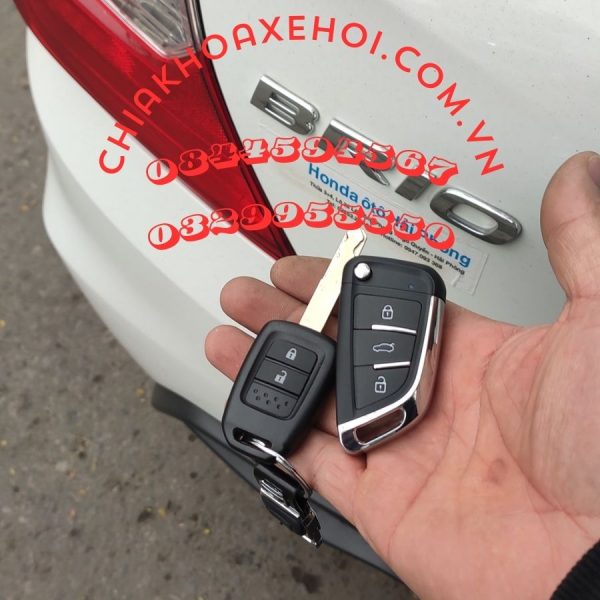 Chìa Khóa Remote Gập Honda Brio