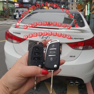 Chìa Khóa Remote Gập Hyundai Elantra