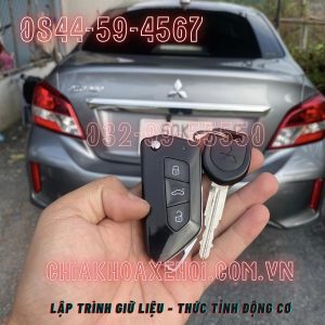 Chìa Khóa Remote Gập Mitsubishi Attrage