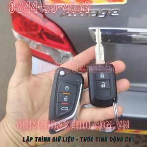 Chìa Khóa Remote Gập Mitsubishi Attrage