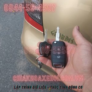 Chìa Khóa Remote Gập Mitsubishi Grandis