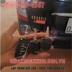 Chìa Khóa Remote Gập Mitsubishi Grandis