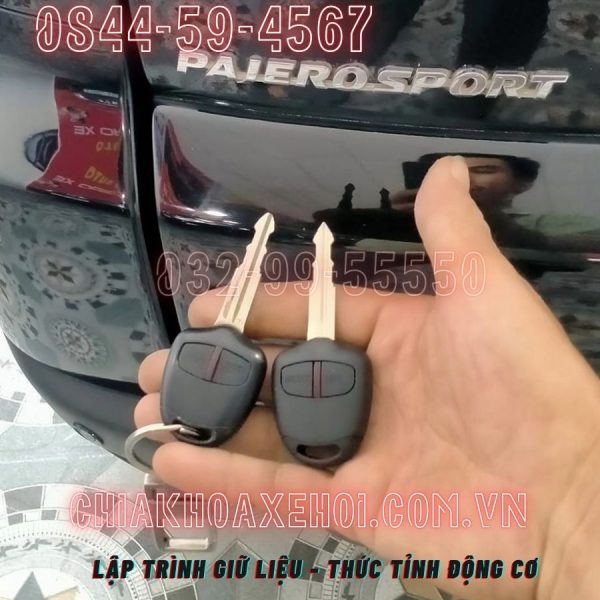 Chìa Khóa Remote Gập Mitsubishi Pajero Sport