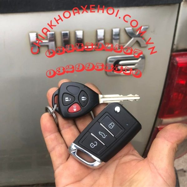 Chìa Khóa Remote Gập Toyota Hilux