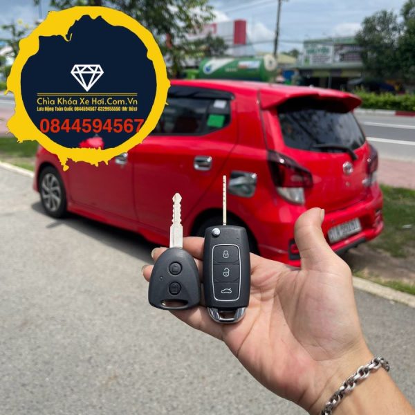 Chìa Khóa Remote Gập Toyota Wigo