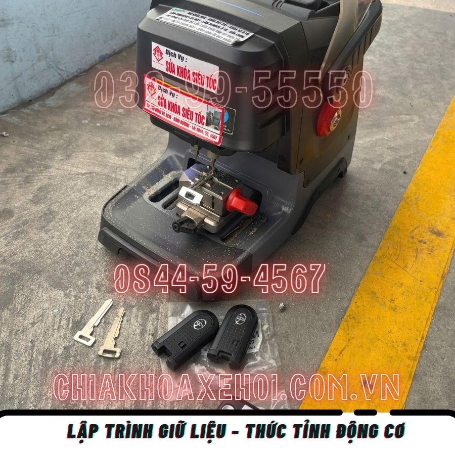Làm Chìa Khóa Toyota Rush – Remote, Smartkey, Chìa Cơ Chính Hãng 24/7